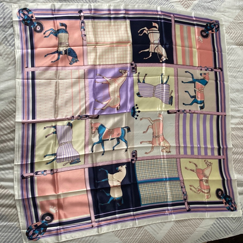 Suzhichou Horse Print Scarf